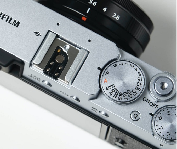 FUJIFILM X-E4-B ミラーレス一眼カメラ Xシリーズ X-E4 ボディ ...