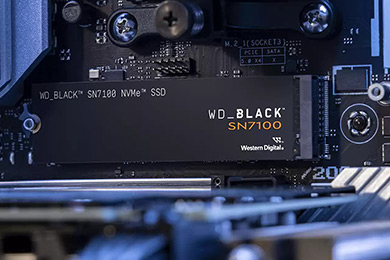 WD_BLACK SN7100 NVMe SSDのビジュアル