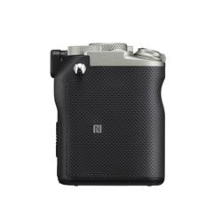 SONY ミラーレス一眼カメラ α7C(アルファ7C) ズームレンズキット