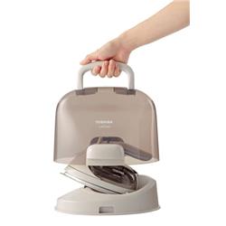 BASI 果てない／キムチ　韻シスト　未使用送料込み TOSHIBA TA-FV570-N コードレスアイロン La・Coo ベージュ