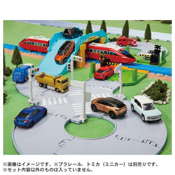 TAKARATOMY - トミカタウン 踏切・陸橋・交差点どうろセット | ノジマオンライン