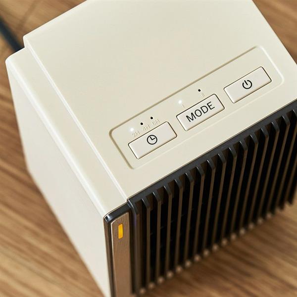 高年式美品!!　２０２４年製完売品!!　ファンヒーター　マットブラック 高年式美品!! 2024年製完売品!! ファンヒーター マットブラック