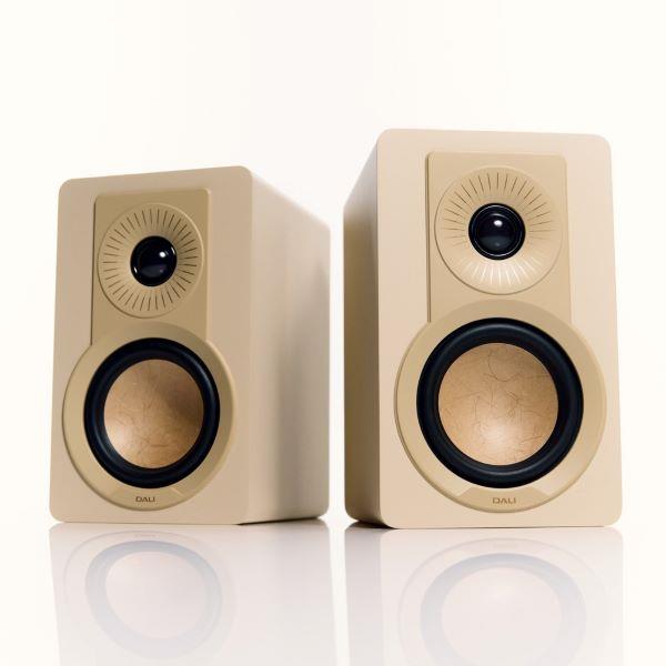 DALI ブックシェルフスピーカー KUPID キャラメル・ホワイト