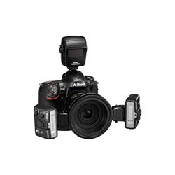 Nikon R1C1