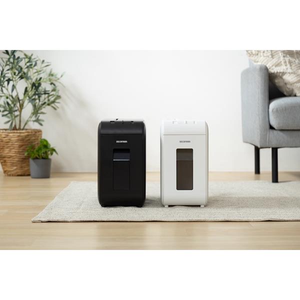 【新品未使用】アイリスオーヤマ　パーソナルシュレッダー　P4HS75M-W アイリスオーヤマ KP4HS75M パーソナルシュレッダー ブラック