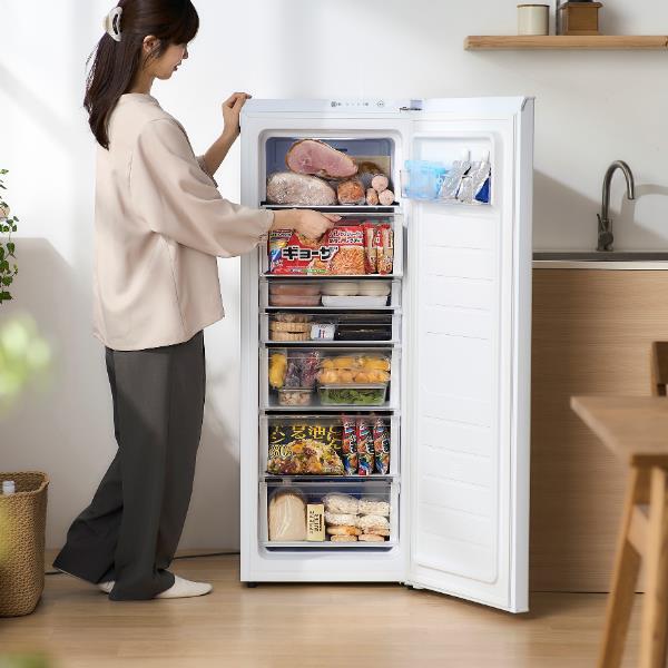 アイリスオーヤマ 冷凍庫 [1ドア/右開き/142L/ホワイト] KUSN-14C-W