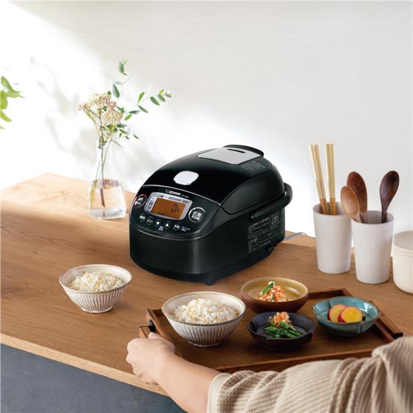 【新品未使用品】ZOJIRUSHI 極め炊き圧力IH炊飯ジャー　3合炊き