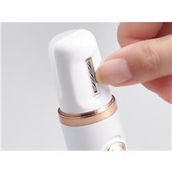 ホワイト爪切り スリムデザイン 4981747069689_2.jpg